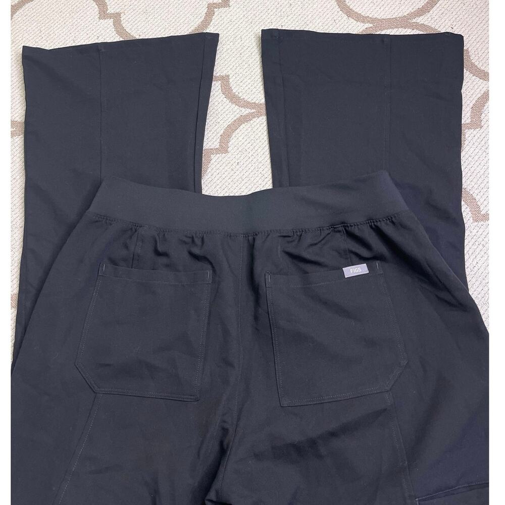 FIGS Madryn High Waisted Flare Scrub Pants Size Petite Large NWT - Picture 2 of 16